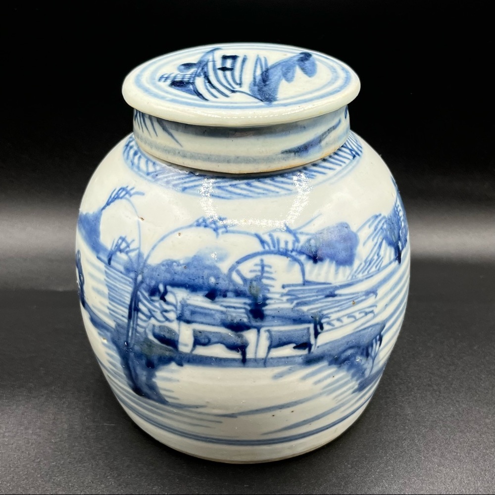 Antique Chinese 18th Flow Blue Ceramic Misty Mountain Landscape Ginger Jar Urn
